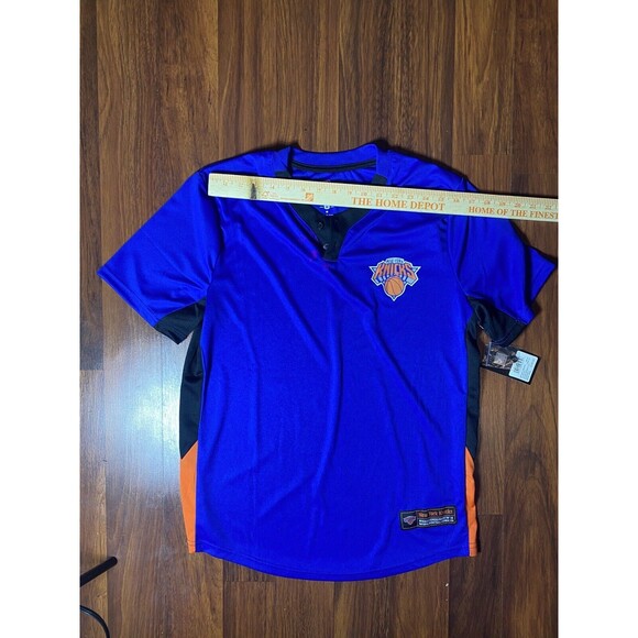 NEW YORK KNICKS MEDIUM BUTTON SHIRT ATHLETIC OFFICIAL NBA NWT - Picture 2 of 7